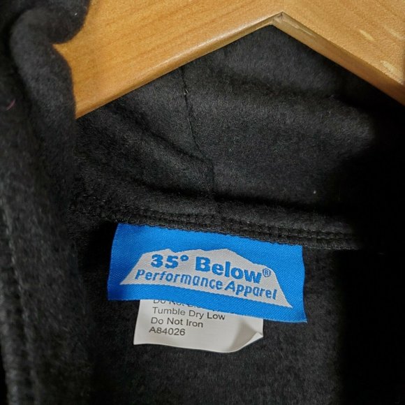 35 Degrees Below Fleece Wraparound Womens Small/Medium Black Shawl w/Pockets - Picture 5 of 9